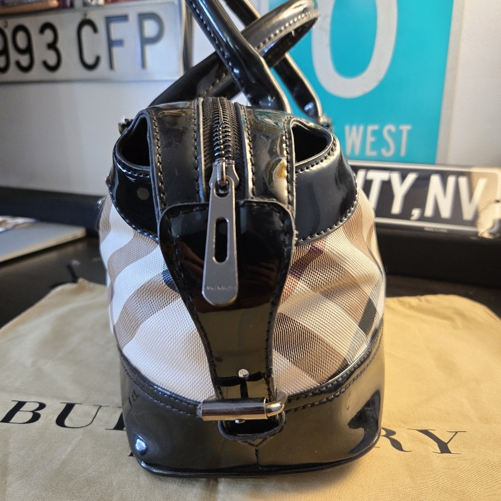 BURBERRY Nova Check Hand Bag PVC X Patent Leather - Picture 9 of 13